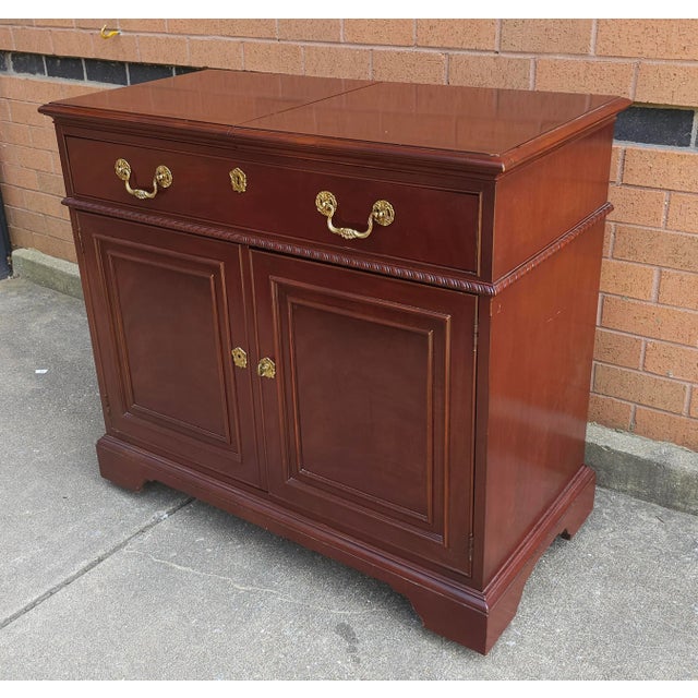 20th Century Drexel Mahogany Slide Top Rolling Dry Bar Buffet Server For Sale - Image 9 of 12