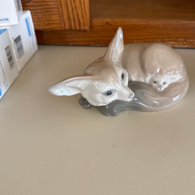 Traditional Vintage Lladro #1065 Fox & Cub Figurine Retired For Sale - Image 3 of 8