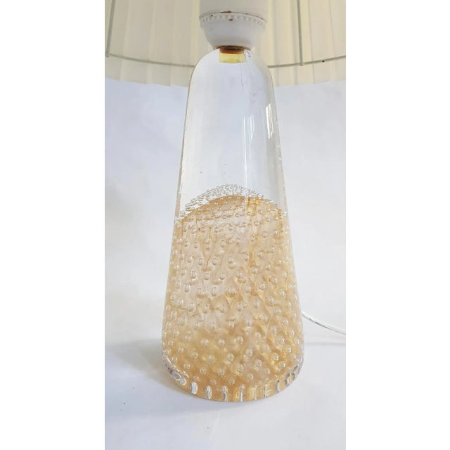 Mid-Century Modern Swedish Art Glass & 24-Karat Gold Table Lamp by Marcolin Art Crystal, 1960s For Sale - Image 3 of 5