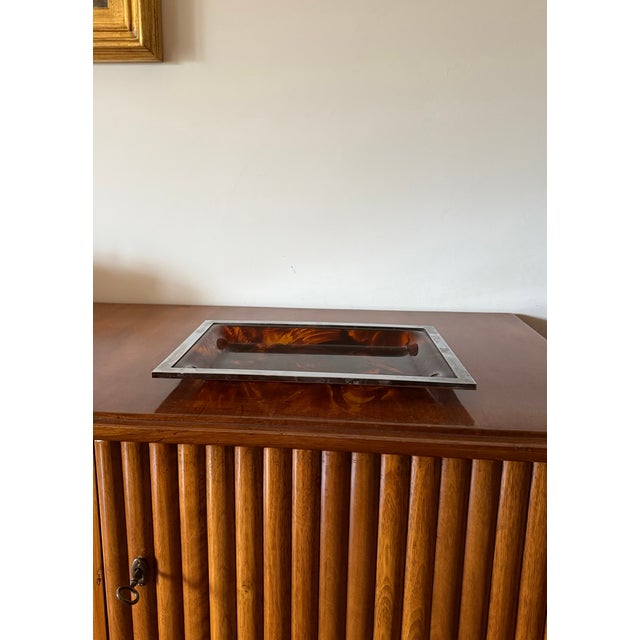 Hollywood Regency Brass and Tortoiseshell Acrylic Glass Tray, Italy, 1970s For Sale - Image 10 of 12