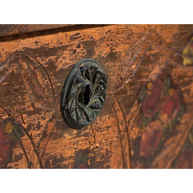 Antique Brown Trunk with Floral Motifs, 1920s For Sale - Image 10 of 18