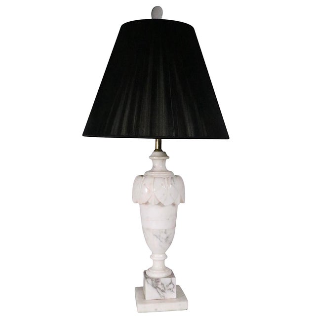 Art Deco Mid 20th Century Hollywood Regency Carved Alabaster Table Lamp Made in Italy For Sale - Image 3 of 12