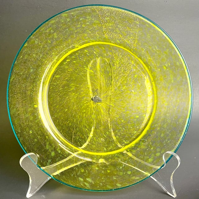 Mid-Century Modern Mid 20th Century Murano Glass Venetian Hand Blown Luminescent Yellow Plates With 24k Gold- Set of 12 For Sale - Image 3 of 7