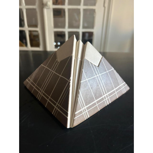 1980s ceramic pyramid-shaped box, signed Boyé This piece has an attribution mark, I am sure that it is completely...