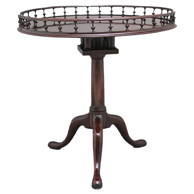 18th Century Mahogany Tripod Table For Sale