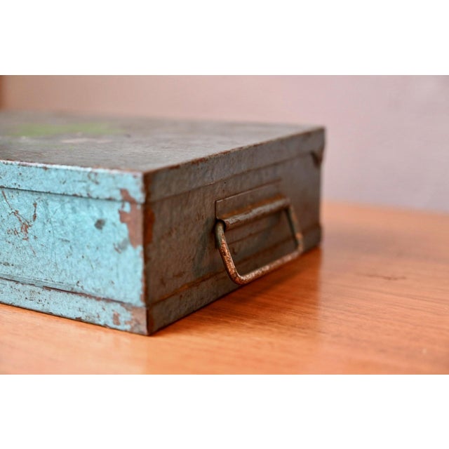 Vintage Hammered Metal First Aid Kit in Blue-Green from Asep, 1950s For Sale - Image 6 of 10