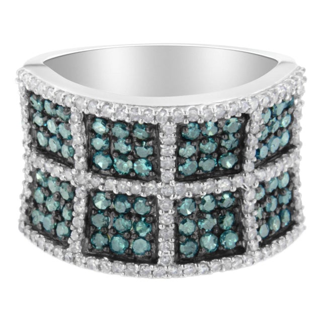 14K White Gold White and Treated Blue Diamond Cocktail Ring (1 1/2 Cttw, H-I Color, I1-I2 Clarity) - Size 7 For Sale