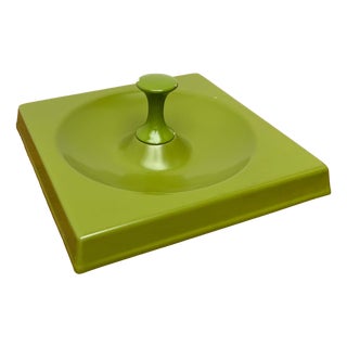 Mid-Century Modern Space Age German Olive Green Quadro Wall Coat Rack by Jürgen Lange for Schönbuch, 1970s For Sale