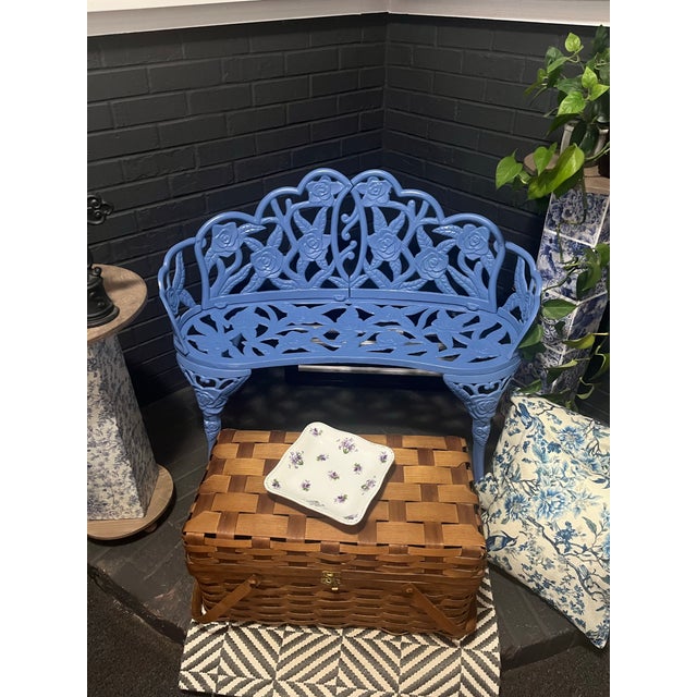 Super cute cast iron garden bench. Super sturdy and weighing over 100lbs this bench will last generations. Painted a light...