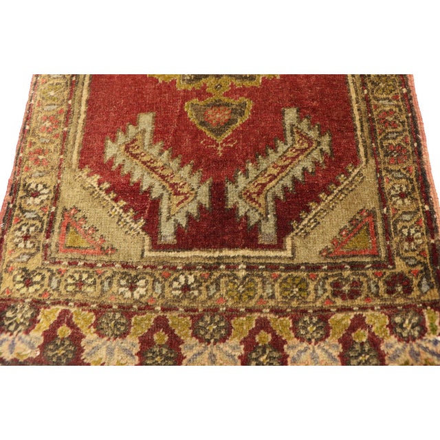 Vintage Turkish Yastik Rug - 01'06 X 03'01 For Sale - Image 4 of 8