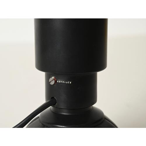 1960s Model 600/C Black Leather Table Lamp by Gino Sarfatti for Arteluce, Italy, 1966 For Sale - Image 5 of 13