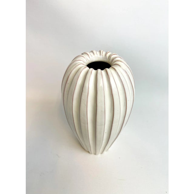 1940s Mid-Century Vase by Vicke Lindstrand, 1940s For Sale - Image 5 of 9