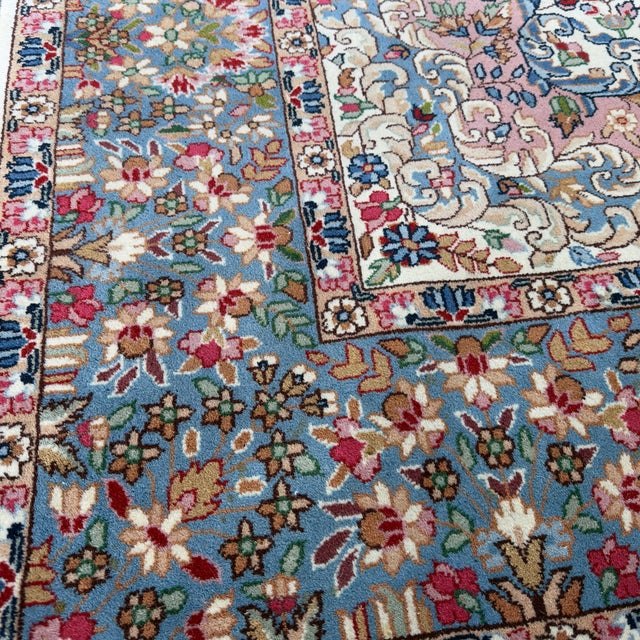 Large 20th Century Kashan Rug with Floral Medallion For Sale - Image 6 of 11