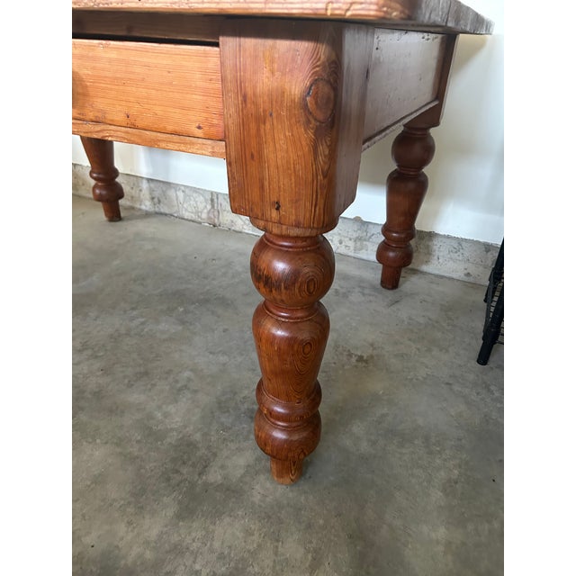 Wood Late 19th Century English Country Style Pine Table For Sale - Image 7 of 9