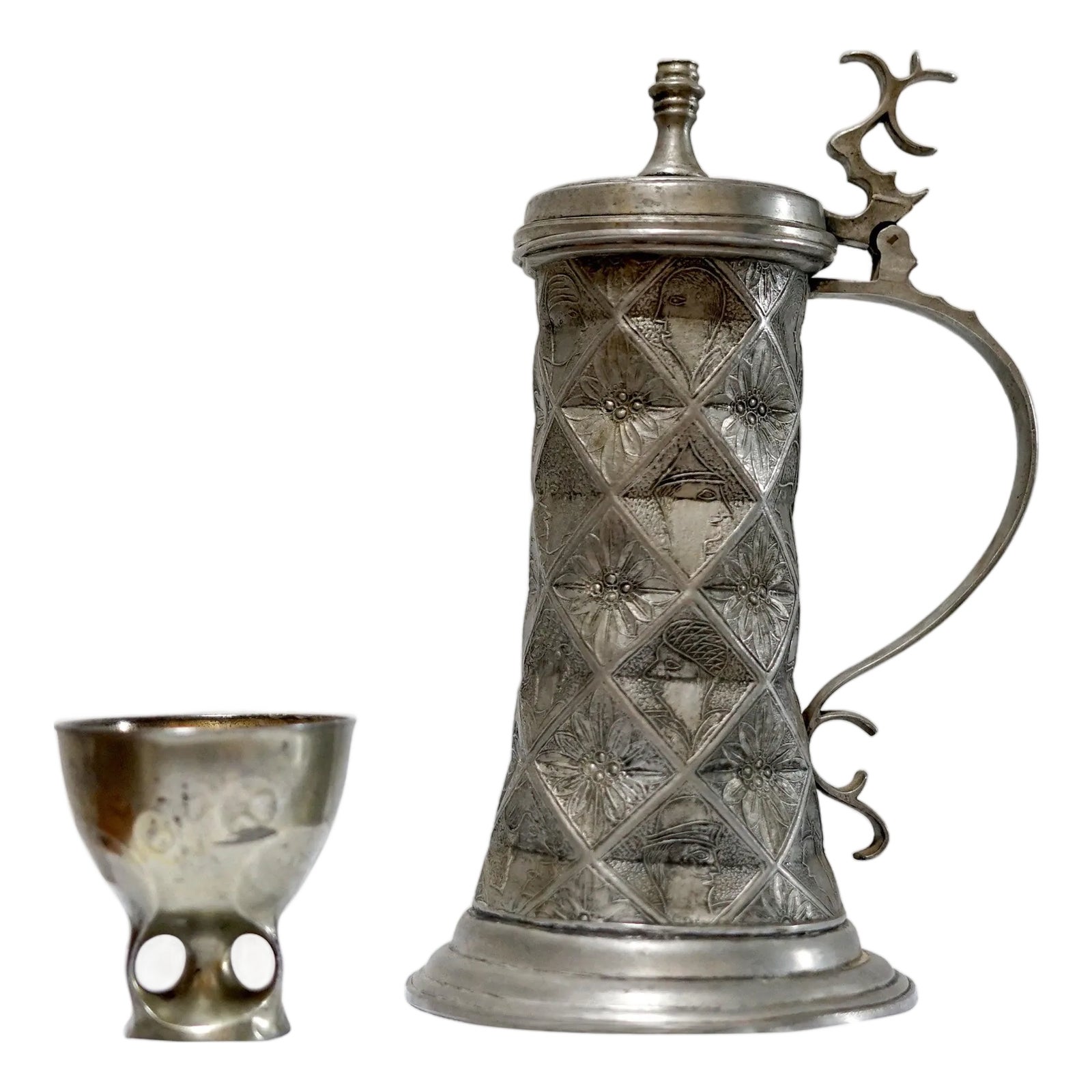 Kayser Zinn, Fein Zinn Late 19th Century Pewter Tankard and Cup- 2