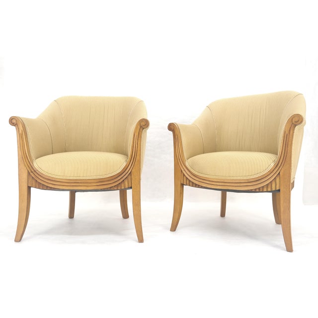 c.1940s Pair Leon Jallot Atr. Carved Scallop Edge Bergere Arm Lounge Chairs MINT For Sale - Image 6 of 11