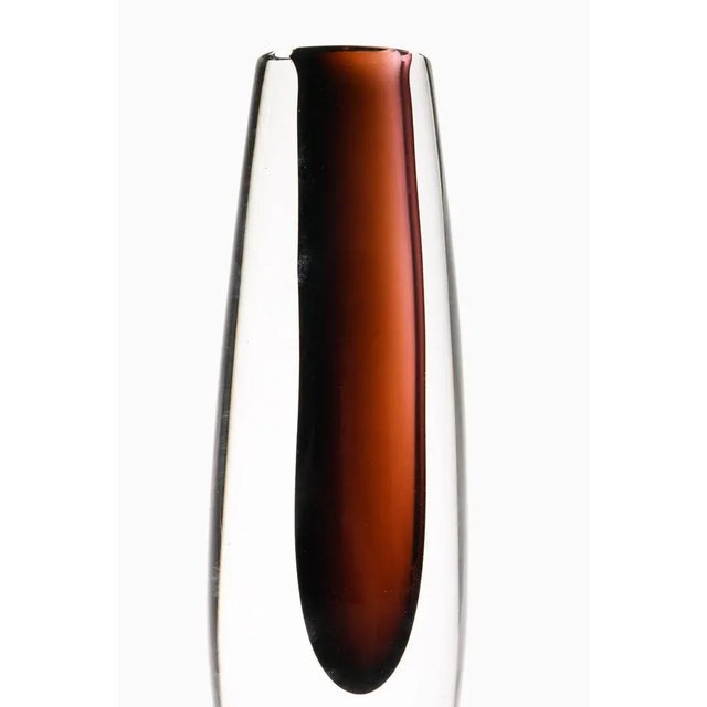Glass vase in brown by vicke lindstrand, 1960's additional information: material: glass style: mid century, scandinavian...
