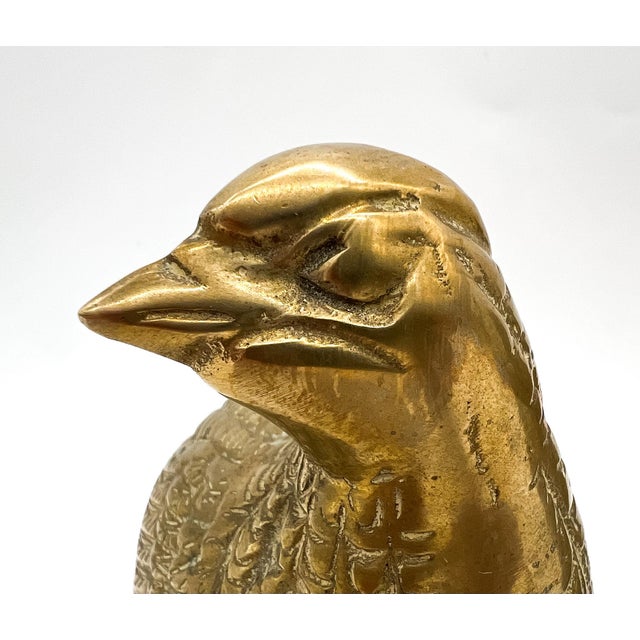 English Vintage Brass Quail Bird Figurines – Pair – Hollywood Regency / English Country For Sale - Image 3 of 12