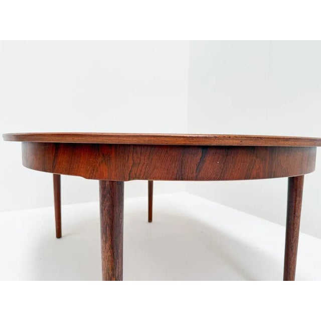 1960s Mid-Century Chairs and Extendable Dining Table in Rosewood by Schiønning & Elgaard for Randers Møbelfabrik, Denmark, 1960s, Set of 7 For Sale - Image 5 of 18