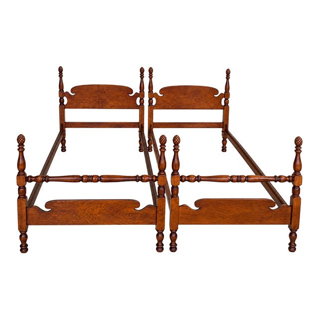 Pair of Vintage Pineapple Post 1950's Colonial Twin Size Bed Frames For Sale