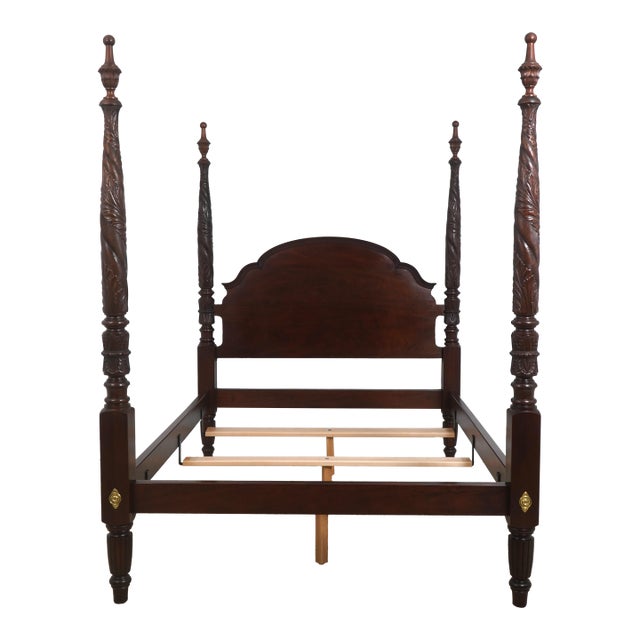 Stickley Colonial Williamsburg Carved Mahogany Queen Poster Bed For Sale