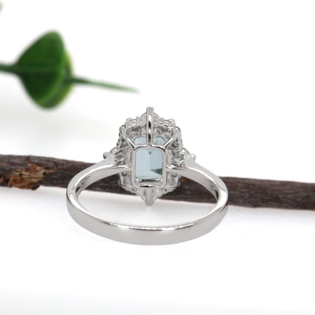 Metal 1.5ct Aquamarine Ring W Natural Diamond Halo in 14k Gold, Size 6.75 For Sale - Image 7 of 7