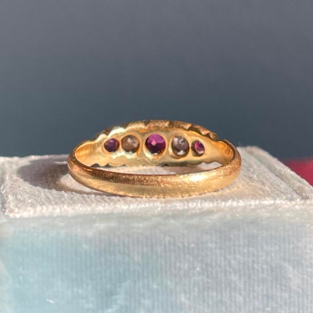 1900 - 1909 Victorian Ruby Diamond Gold Ring, Birmingham 1900, Size 5.5 For Sale - Image 5 of 8