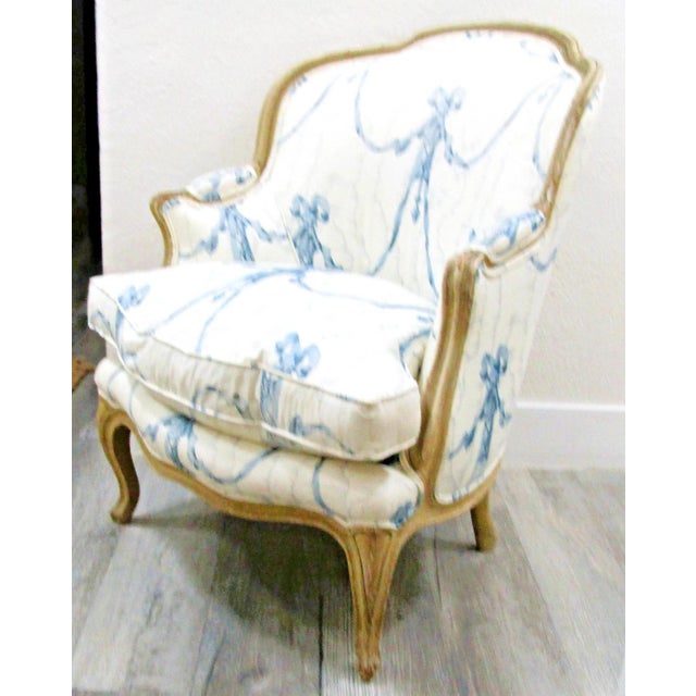 Antique Framed French Louis XV Style Bergère Chair Scalamandre Fabric For Sale - Image 10 of 15