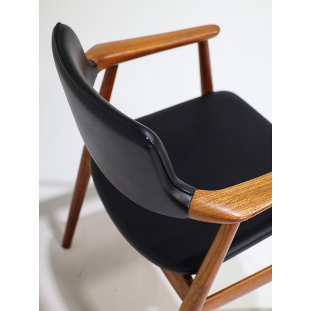 Vintage GM11 Dining Chairs in Teak by Svend Aage Eriksen for Glostrup, 1960s, Set of 6 For Sale - Image 14 of 18