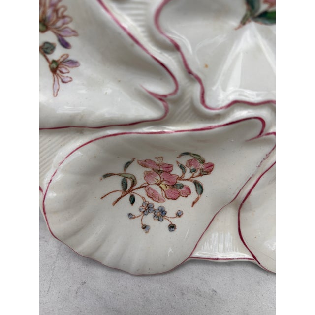 French Country Majolica Flowers Oyster Plate Longchamp, Circa 1900 For Sale - Image 3 of 5