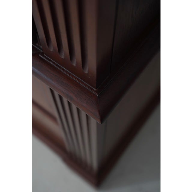 Ethan Allen 18th C. Mahogany Bedroom Armoire For Sale - Image 9 of 18