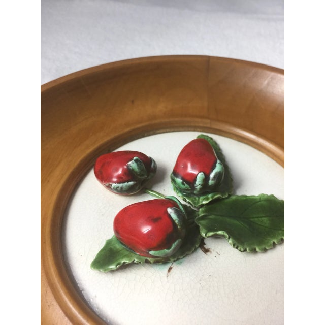 Early 20th Century Vintage Flower Capodimonte Plates With Wooden Frames - Set of 3 For Sale - Image 5 of 8