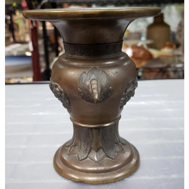 Late 19th Century Chinese Archaistic Bronze Turtle/Floral Motif Phoenix Head Handles Gu-Form Vase For Sale In New Orleans - Image 6 of 9