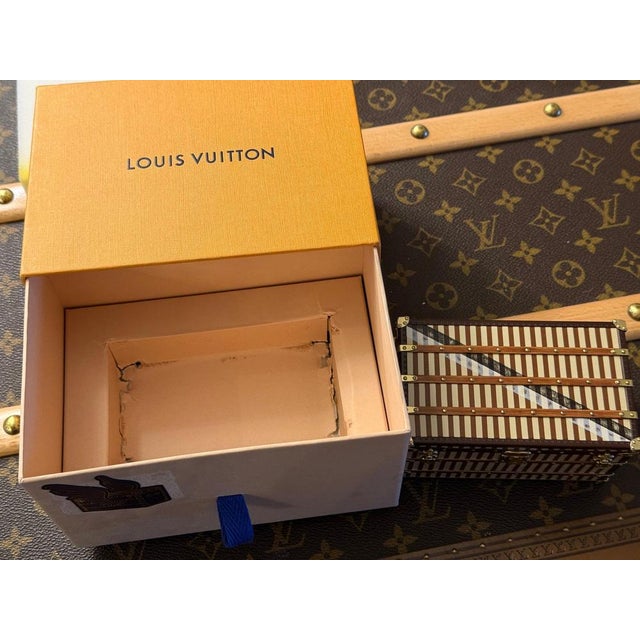 Vintage Paperweight from Louis Vuitton, 2013 For Sale - Image 18 of 18