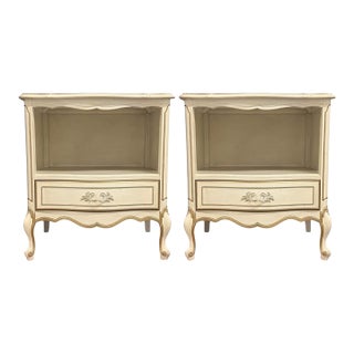 Vintage Mid-Century Rhone Off-White (Cream) & Gold French Provincial 1 Drawer Nightstands - A Pair For Sale