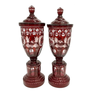 Early 20th Century Bohemian Red Cut to Clear Crystal Lidded Urn Vase