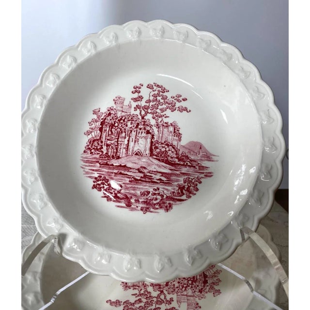 Taylor, Smith & T (TS&T) was a prominent American pottery company that operated from the late 19th century through the...