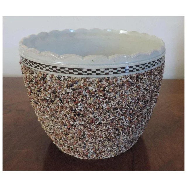 Early 19th Century Antique 18th / Early 19th Century English George III Staffordshire Pearlware Mochaware Sanded Flower Pot Cachepot For Sale - Image 5 of 10