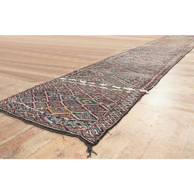 Ivory Vintage Zemmour Moroccan Kilim Rug, 03'11 X 20'03 For Sale - Image 8 of 11