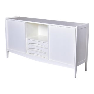 Mid-Century Scandinavian Credenza in White Lacquer For Sale