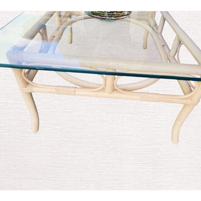 Ficks Reed 1970's Vintage Ficks Reed Rattan Circular Off White Small Glass Top Coffee Table For Sale - Image 4 of 8