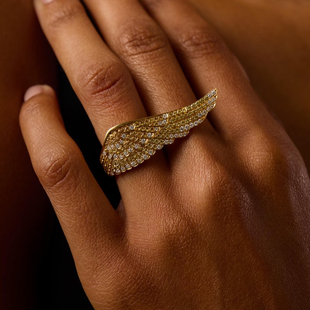 1990s Garrard Yellow Sapphire Diamond 18k Yellow Gold Wings Ring, Size 6 For Sale - Image 4 of 8