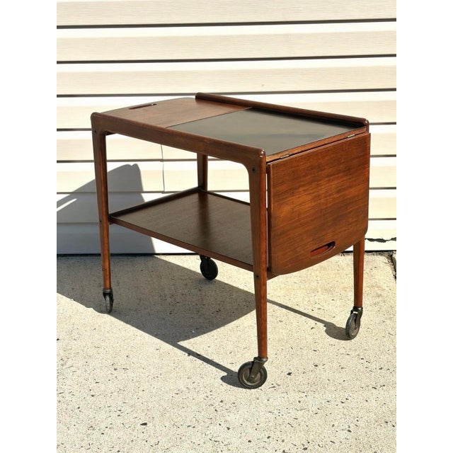 MCM Danish Modern Teak Drop Leaf Bar Cart For Sale In Philadelphia - Image 6 of 7
