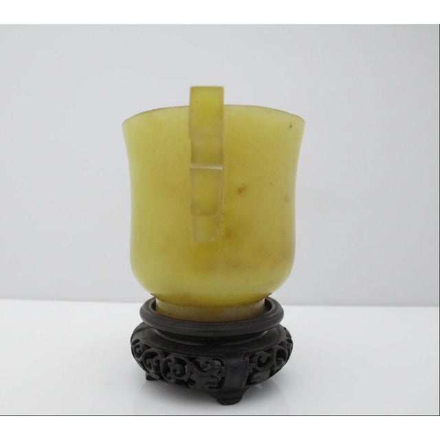 Chinese Chinese Archaistic Yellow Jade Twin Handled Libation Cup With Carved Wood Stand For Sale - Image 3 of 12