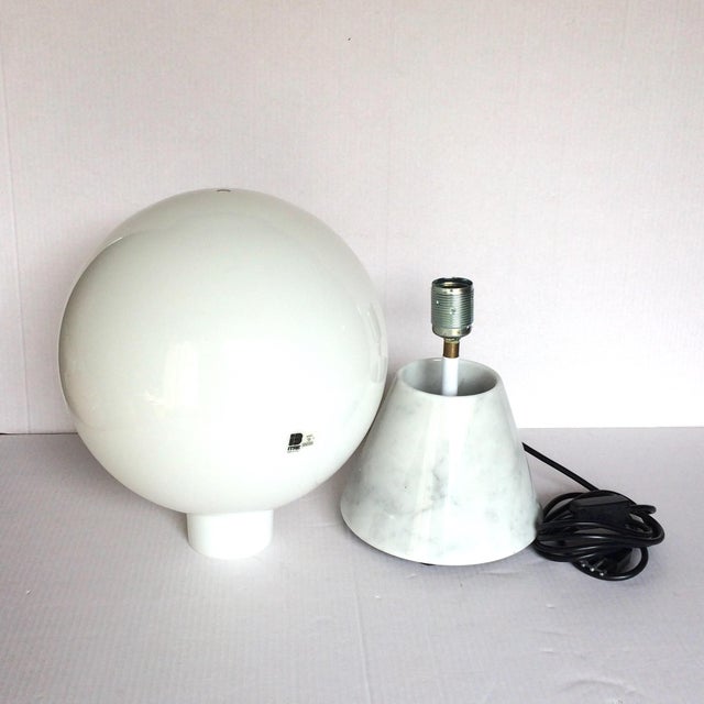 Polluce Bedside Lamp in Murano Glass and Carrara Marble by Guido Rosati for Itre, 1980s For Sale - Image 4 of 7