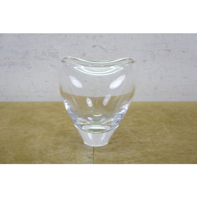 Transparent Mid Century 1960s Steuben Crystal Asymmetric Lunar Pinch Top Vase 5" For Sale - Image 8 of 14
