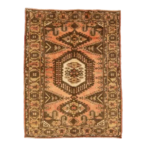 1960s Hanmadan Wool Rug With Medallion Motif in Peach Color