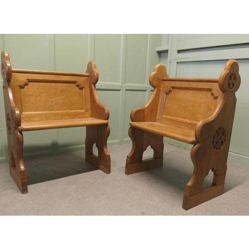 Gold Arts and Crafts Hall Chairs in the style of Pugin, 1880, Set of 2 For Sale - Image 8 of 10