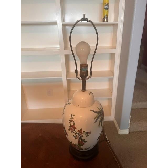 Chinoiserie Mid 20th Century Chinoiserie Porcelain Ginger Jar Table Lamp For Sale - Image 3 of 4