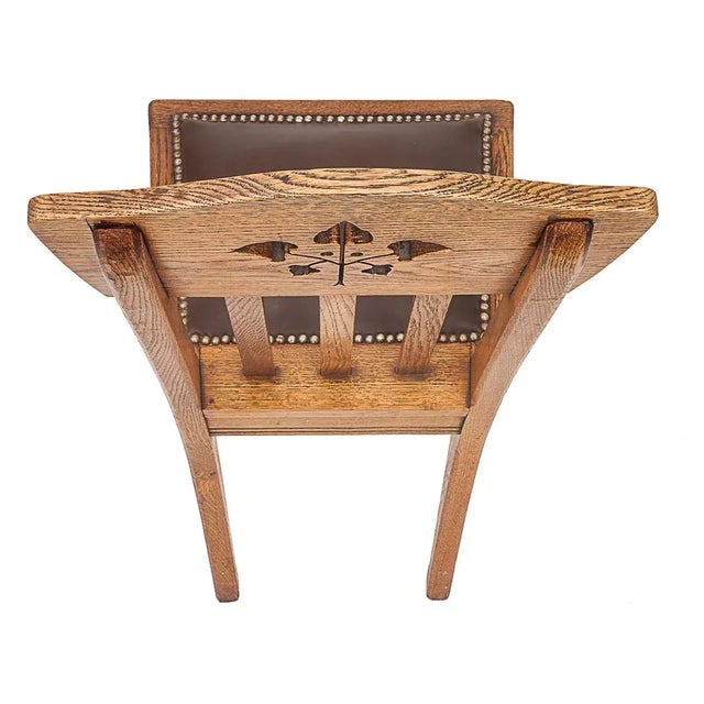 Rare set of 6 tinted oak chairs. In perfect condition. By Léon Jallot. Cabinetmaker. Assembly by wooden ankles (without...